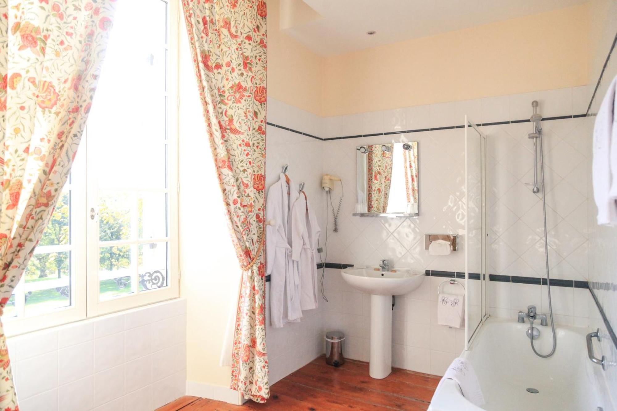 Chateau Senailhac Tresses Bagian luar foto