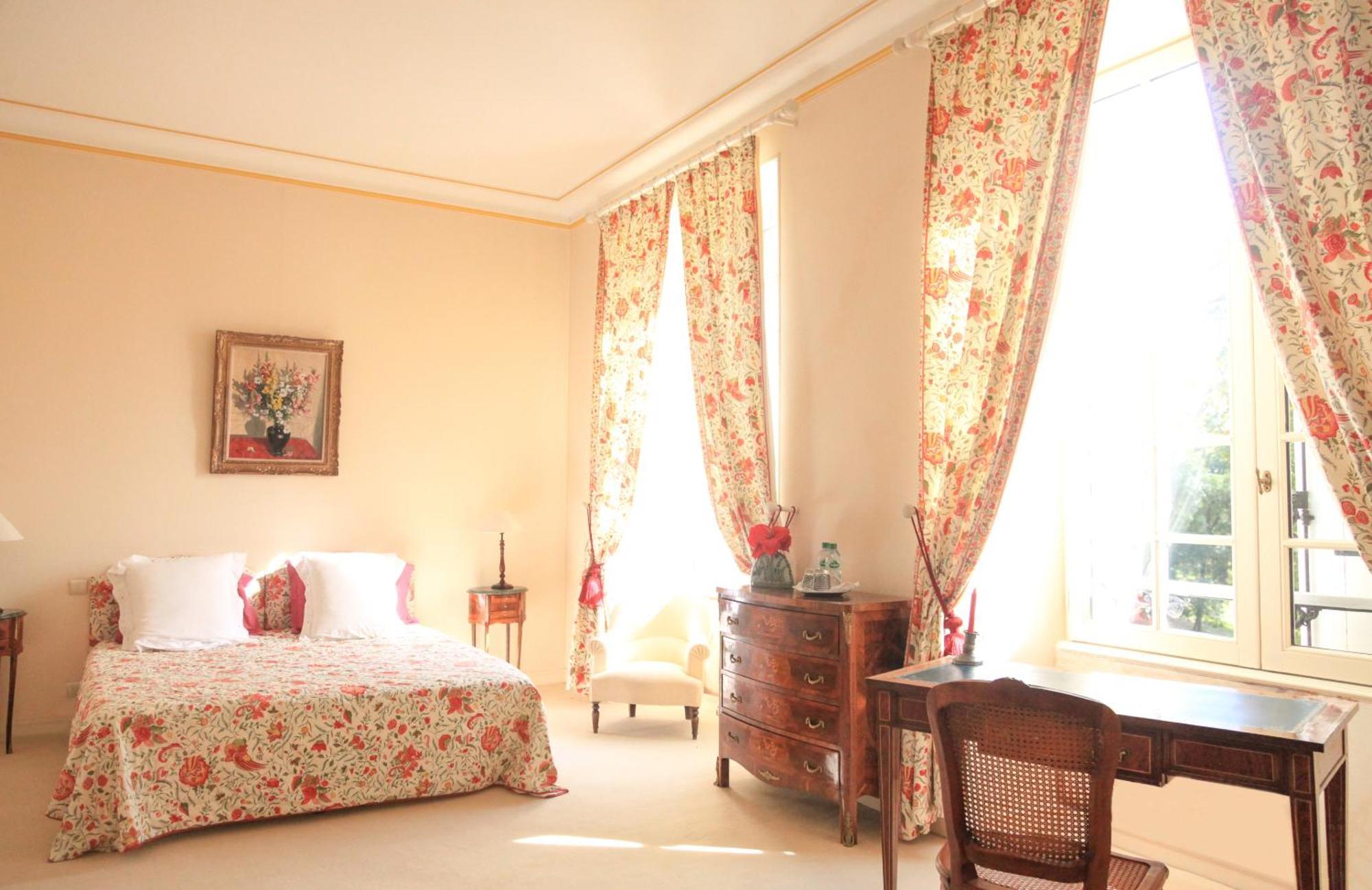 Chateau Senailhac Bed & Breakfast Tresses Bagian luar foto